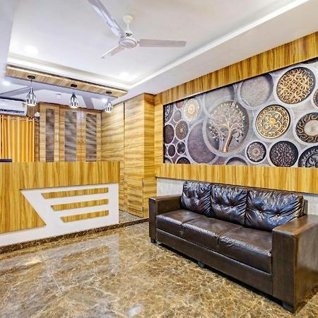Hotel Nilkanth Inn Halol ภายนอก รูปภาพ