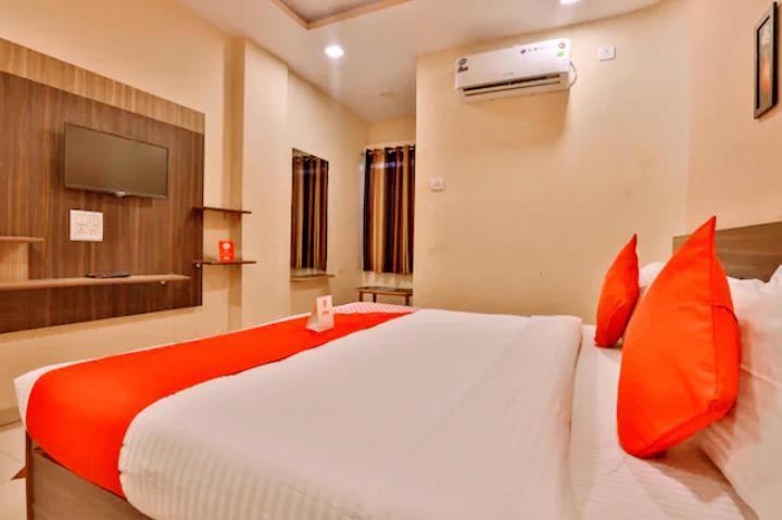 Hotel Nilkanth Inn Halol ภายนอก รูปภาพ